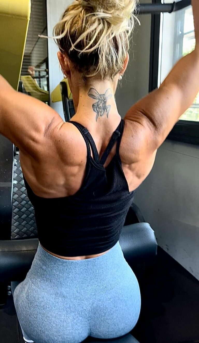 Irvine Amberto Fitness Girl